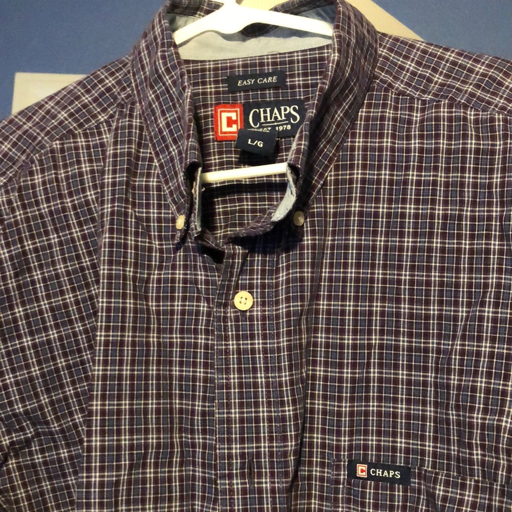 Mens long sleeve dress shirt. Chaps, Large.  Used, good condition.